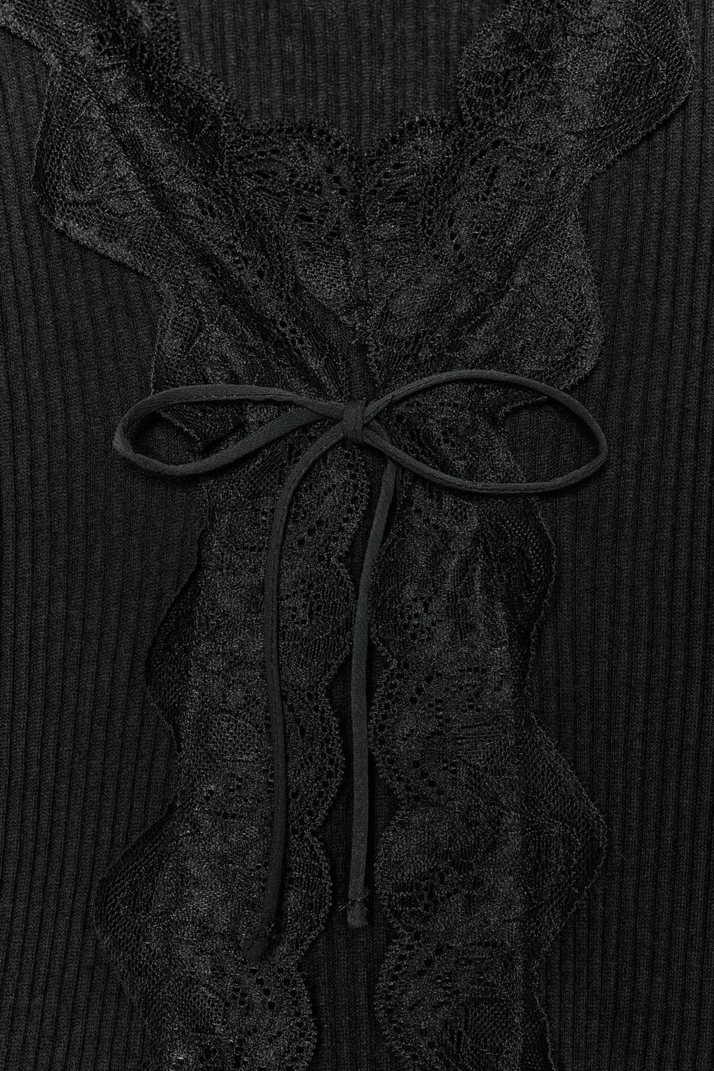 КУРТКА В РУБЧИК С КОНТРАСТНЫМИ ДЕТАЛЯМИ