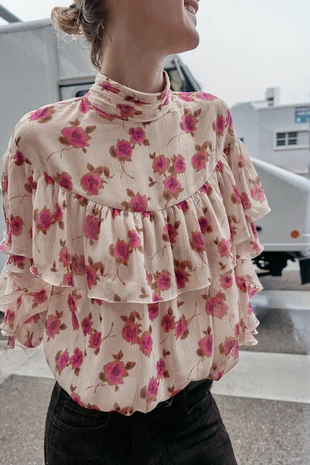 Блуза с принтом и воланами- Заказать в России