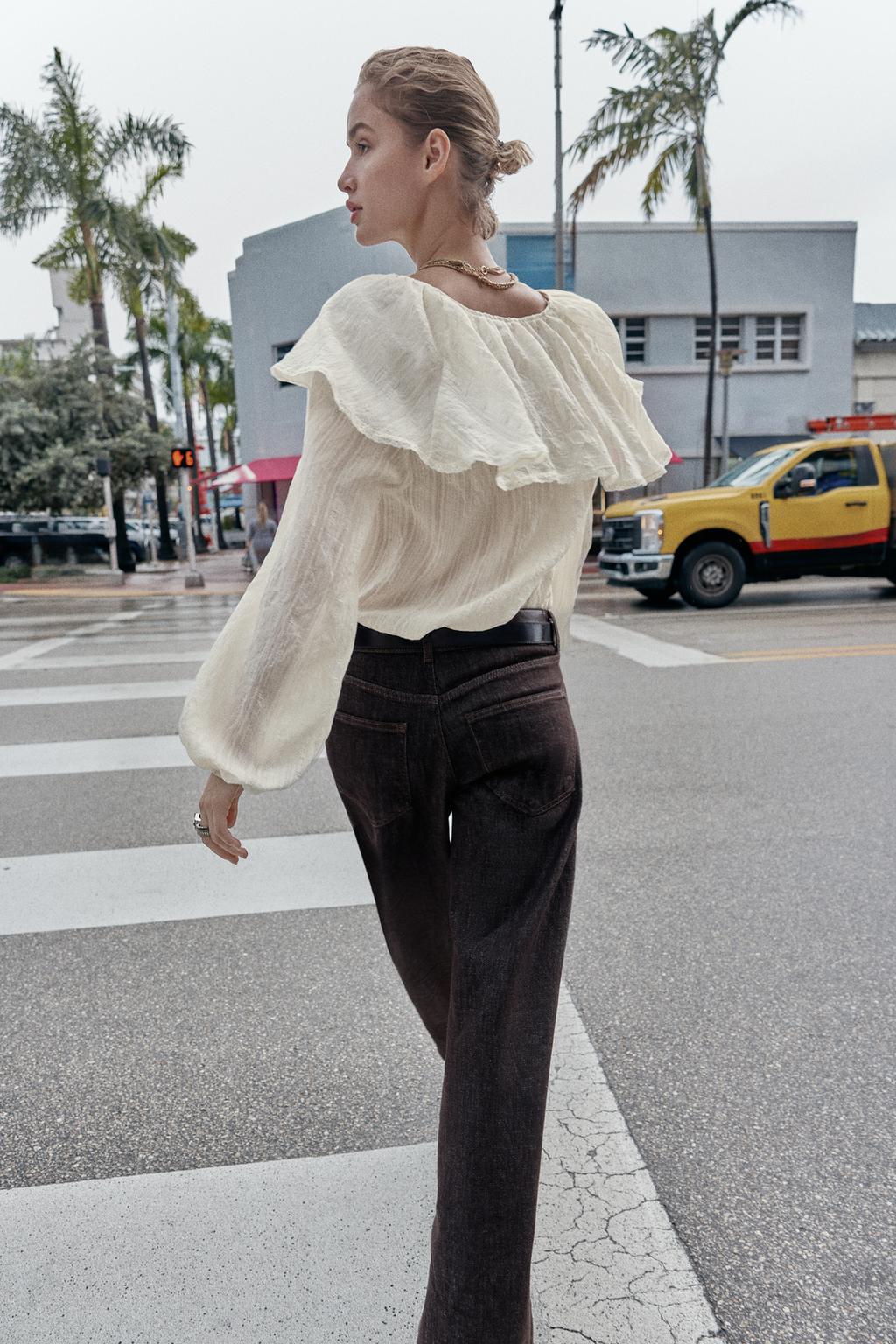 БЛУЗА С ВОЛАНАМИ И КРУЖЕВОМ