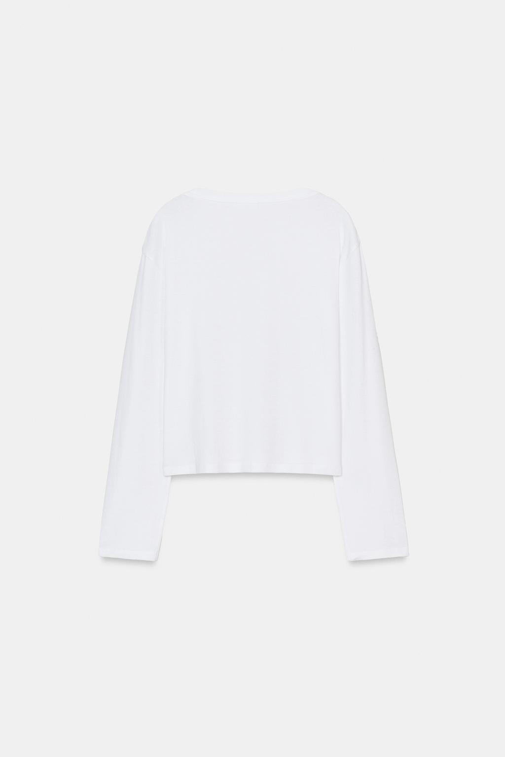 ФУТБОЛКА С ДЛИННЫМИ РУКАВАМИ И ВЫРЕЗОМ «ЛОДОЧКА»