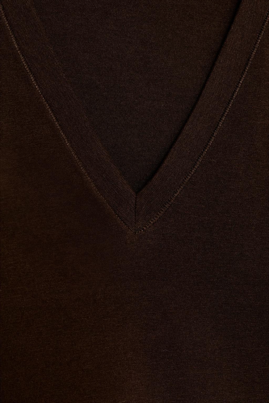 ФУТБОЛКА С V-ОБРАЗНЫМ ВЫРЕЗОМ