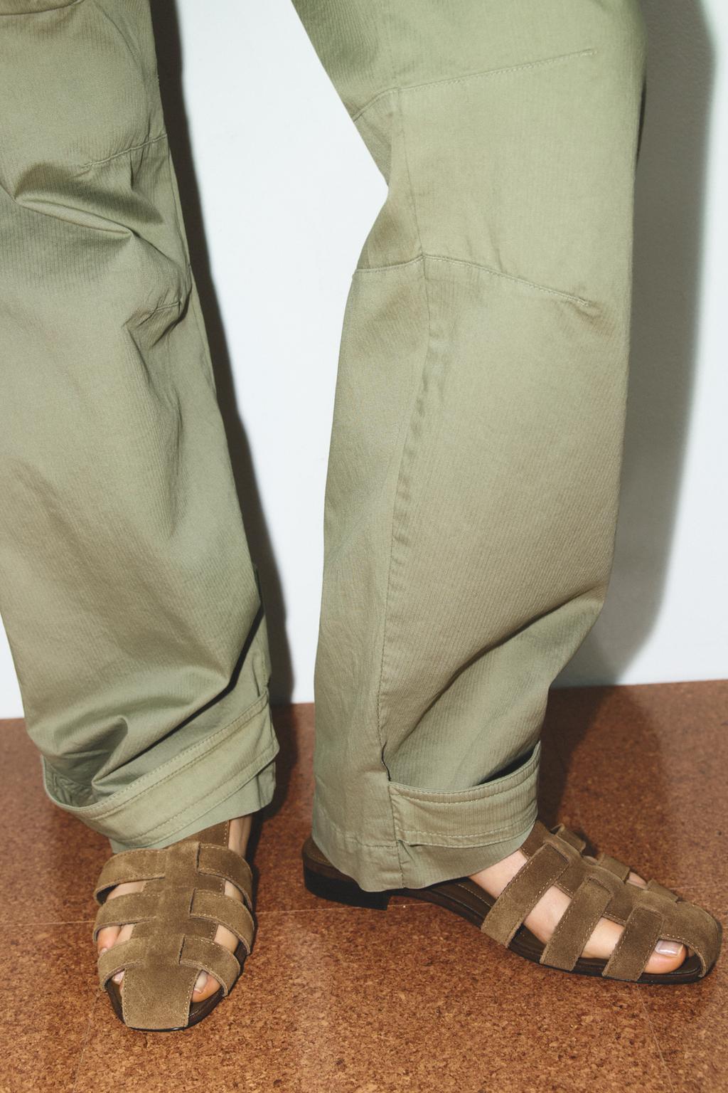 САНДАЛИИ ИЗ ЗАМШИ С РЕМЕШКАМИ