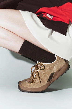 Кроссовки в походном стиле- Заказать в России