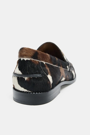 Мокасины из кожи с животным принтом- Заказать в России