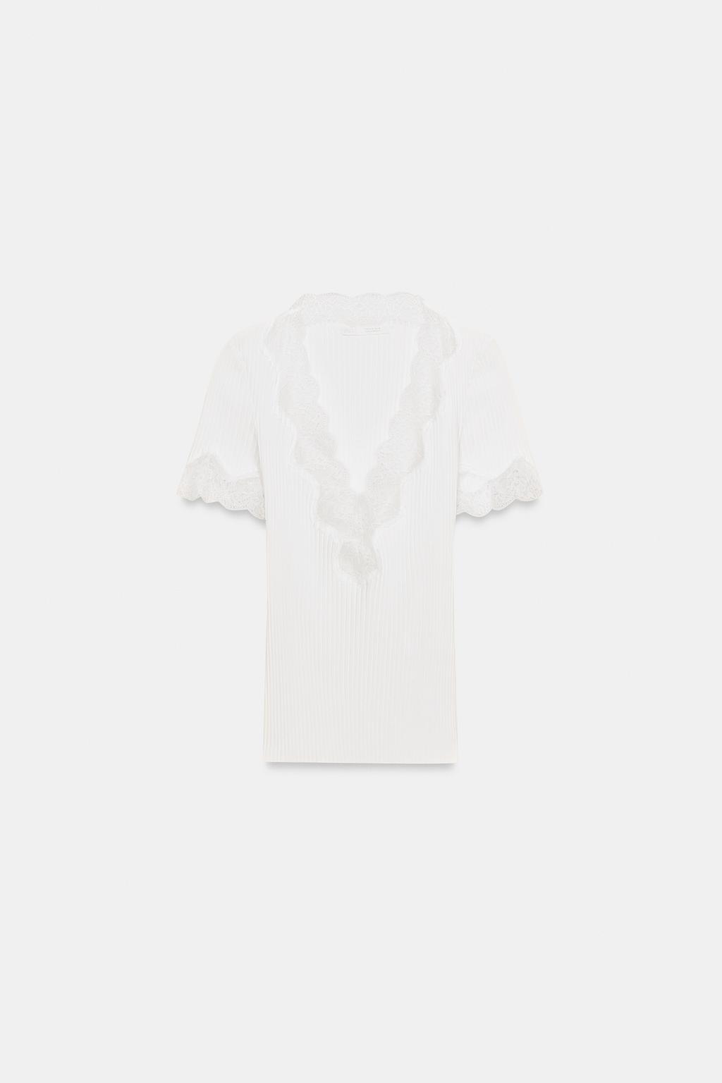 ФУТБОЛКА В РУБЧИК С КРУЖЕВОМ