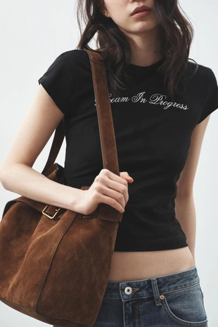 Футболка с надписью спереди- Заказать в России