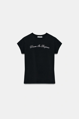 Футболка с надписью спереди- Заказать в России