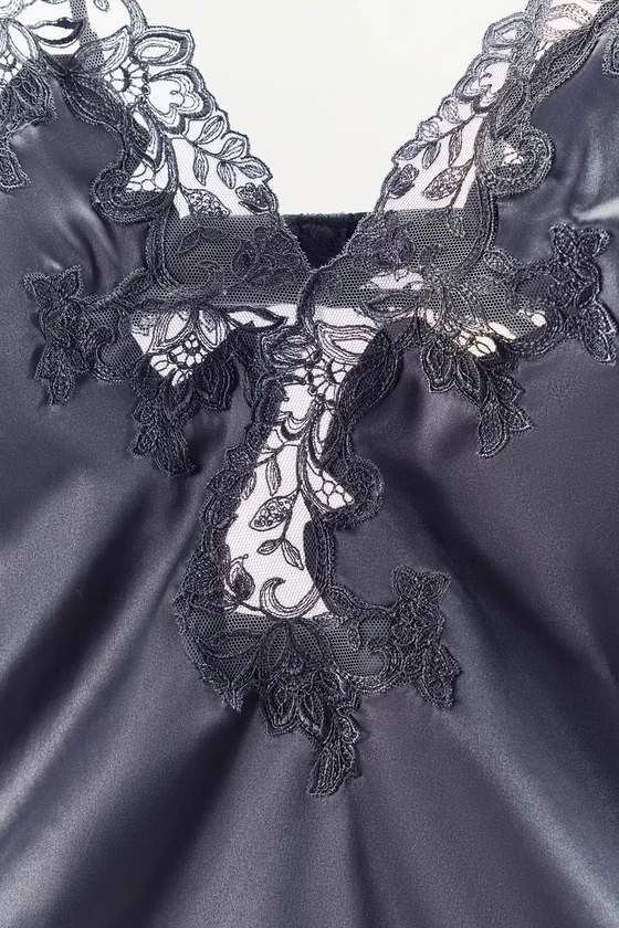 АТЛАСНОЕ БОДИ С КРУЖЕВОМ