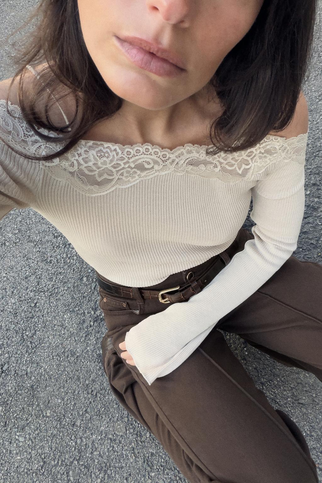 КОМБИНИРОВАННЫЙ ТОП С ОТКРЫТЫМИ ПЛЕЧАМИ