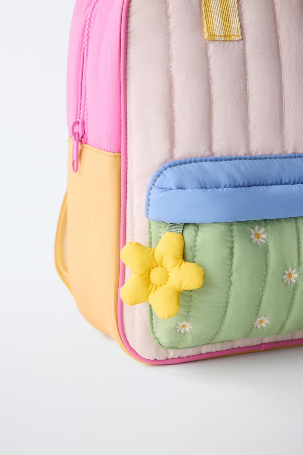 РАЗНОЦВЕТНЫЙ РЮКЗАК С ЦВЕТКОМ