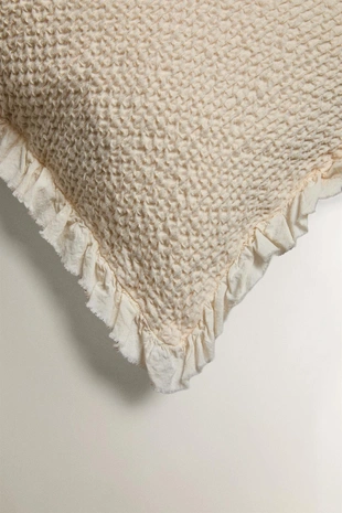 Детский чехол подушки с текстурой вафли и оборками- Заказать в России