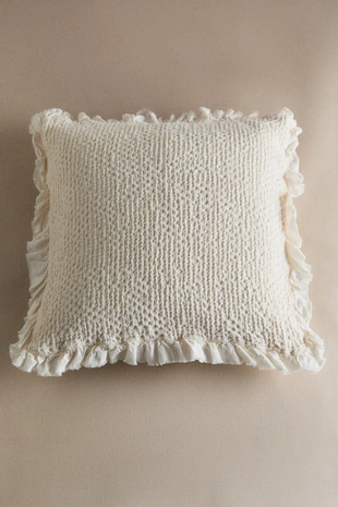 Детский чехол подушки с текстурой вафли и оборками- Заказать в России