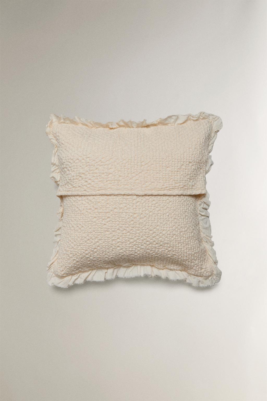 Детский чехол подушки с текстурой вафли и оборками