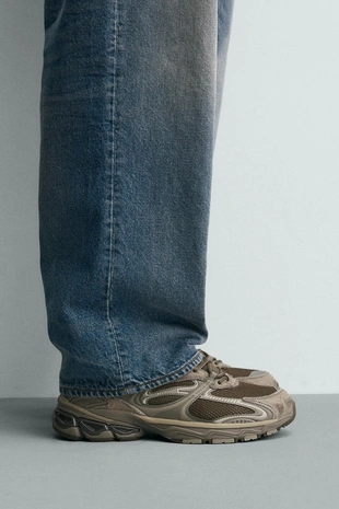 Кроссовки на объемной подошве- Заказать в России