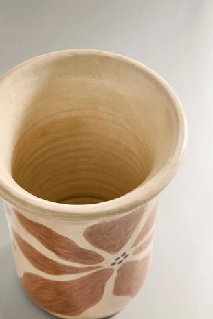 Ваза с нарисованными цветами- Заказать в России