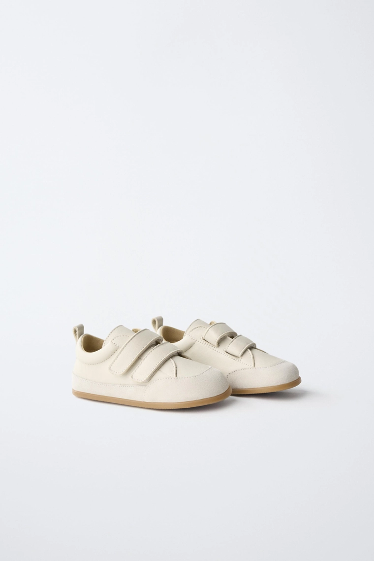 Кроссовки песочно-коричневые