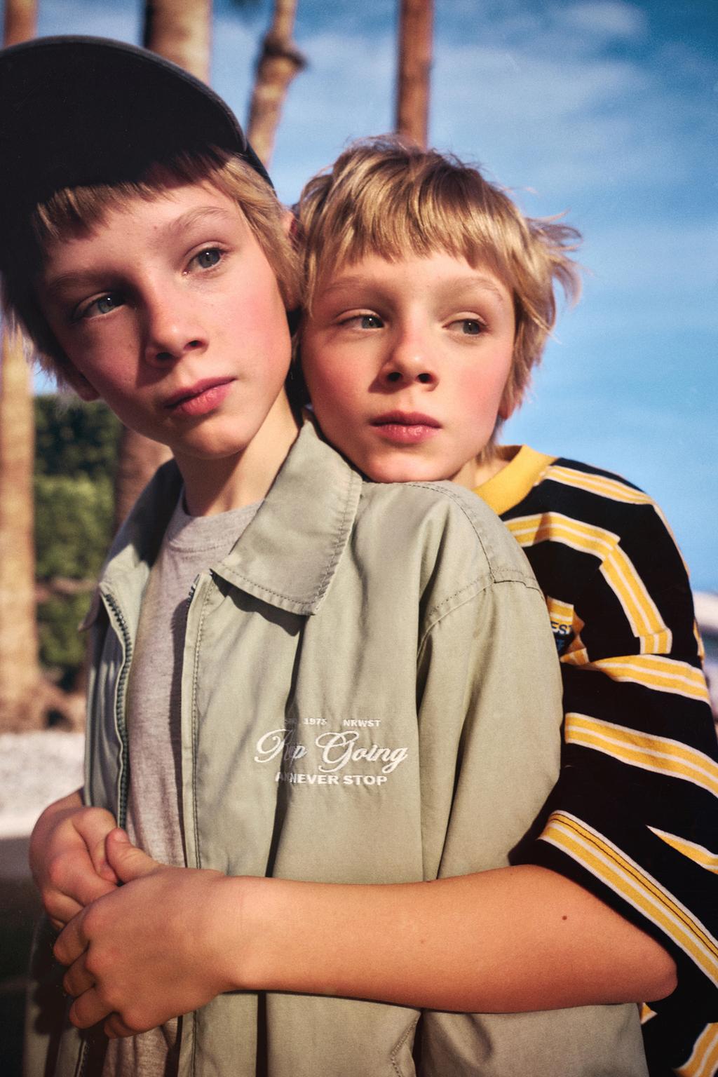 БОМБЕР С ВЫШИВКОЙ