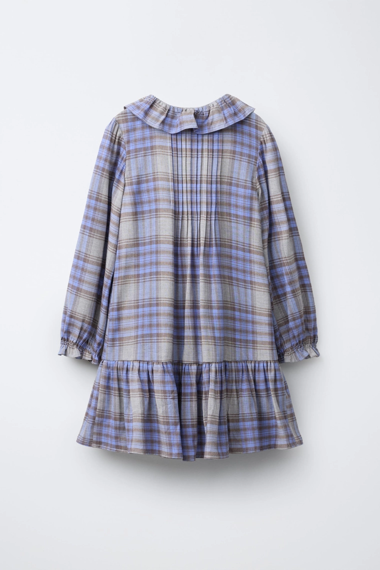 Платье в клетку с складками