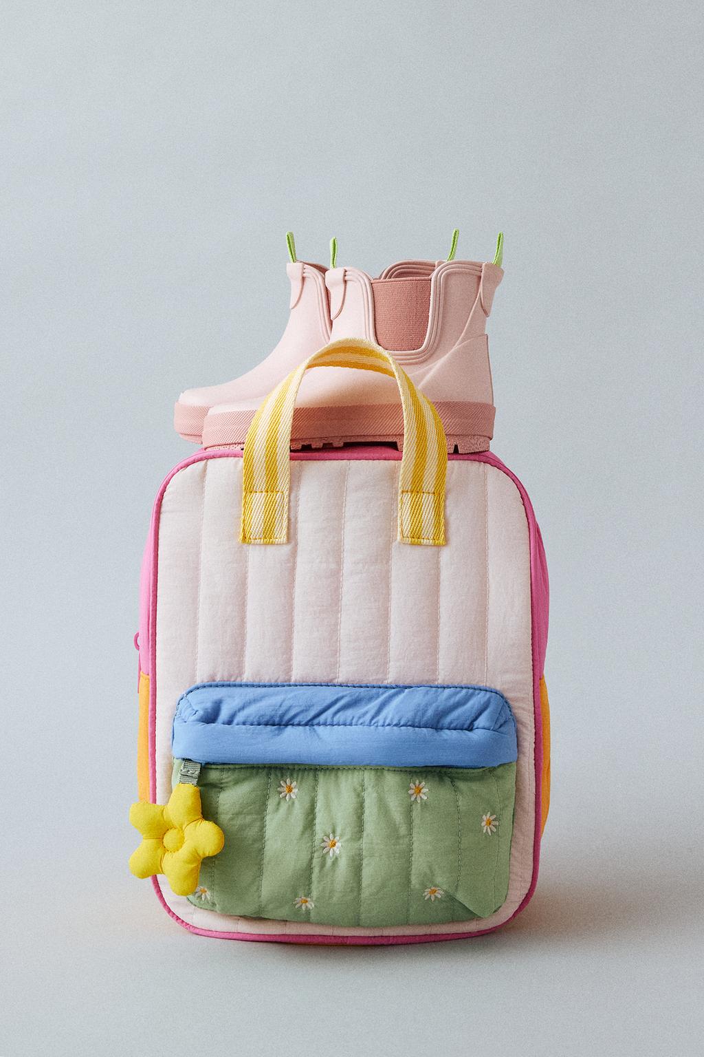 РЕЗИНОВЫЕ БОТИНКИ С ЭЛАСТИЧНЫМИ ВСТАВКАМИ