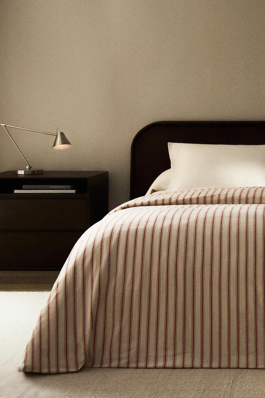 Покрывало из перкаля с полосками (300 нитей)