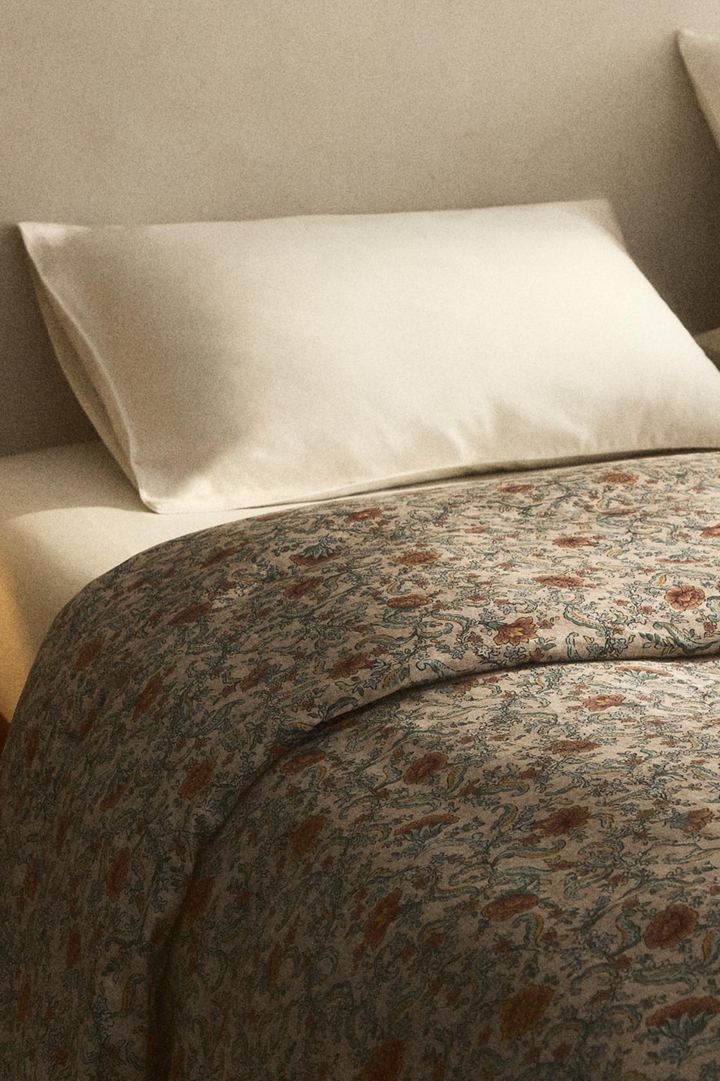 Покрывало из хлопкового сатина с цветочным принтом (300 нитей)