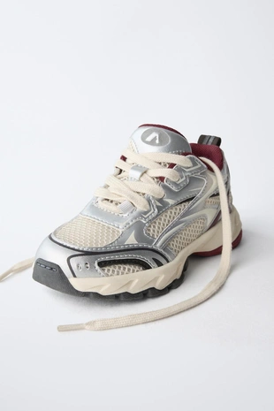 Кроссовки с металлическим оттенком- Заказать в России