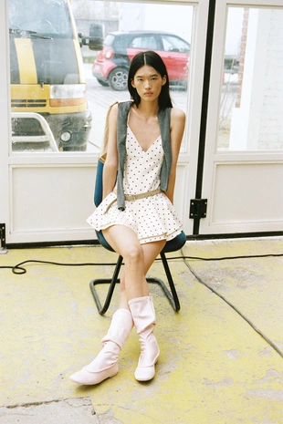 Короткий комбинезон в горошек- Заказать в России