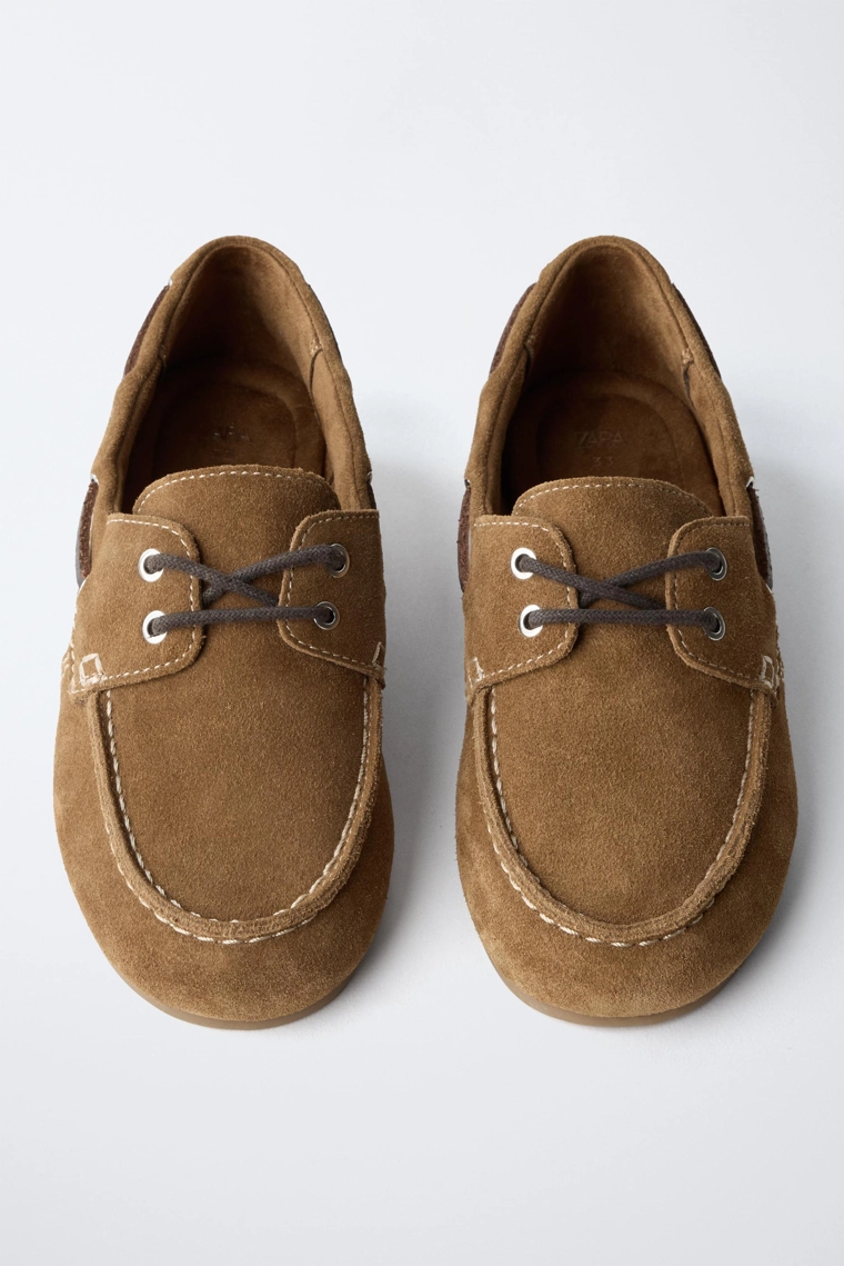 Мокасины из кожи с лодочной подошвой