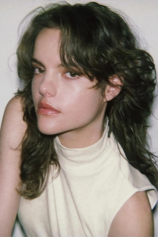 Футболка с воротником-стойкой- Заказать в России