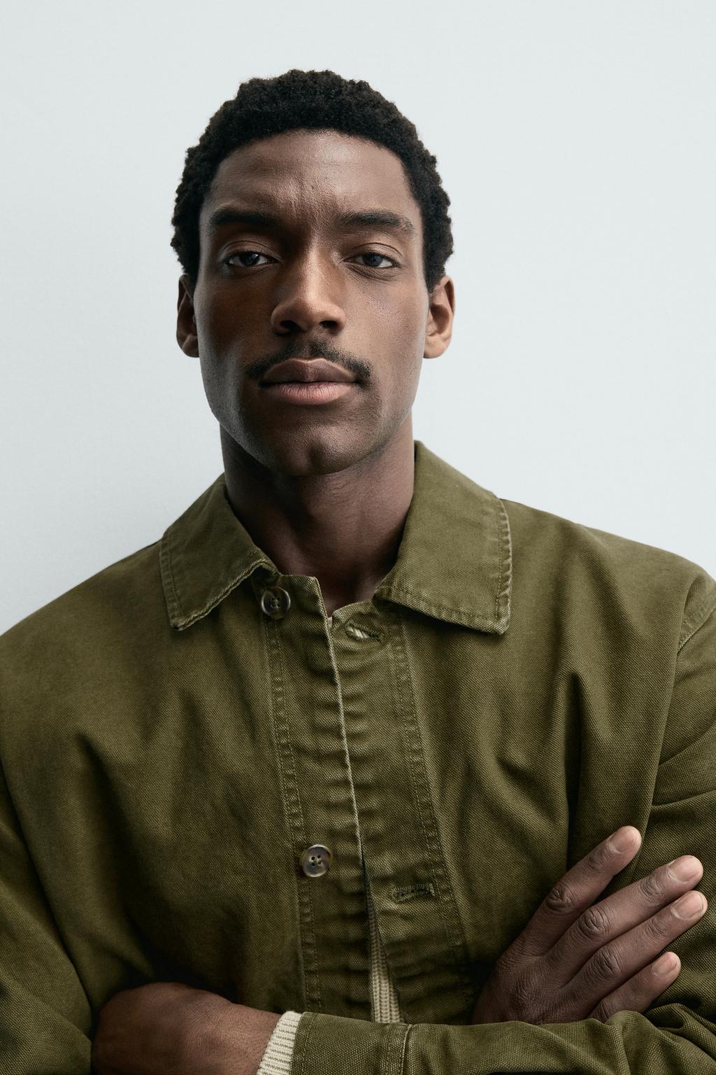 КУРТКА-РУБАШКА СВОБОДНОГО КРОЯ С КАРМАНАМИ