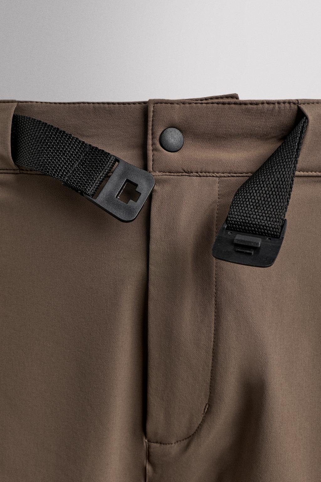 ШОРТЫ-КАРГО ИЗ ВЫСОКОТЕХНОЛОГИЧНОЙ ТКАНИ