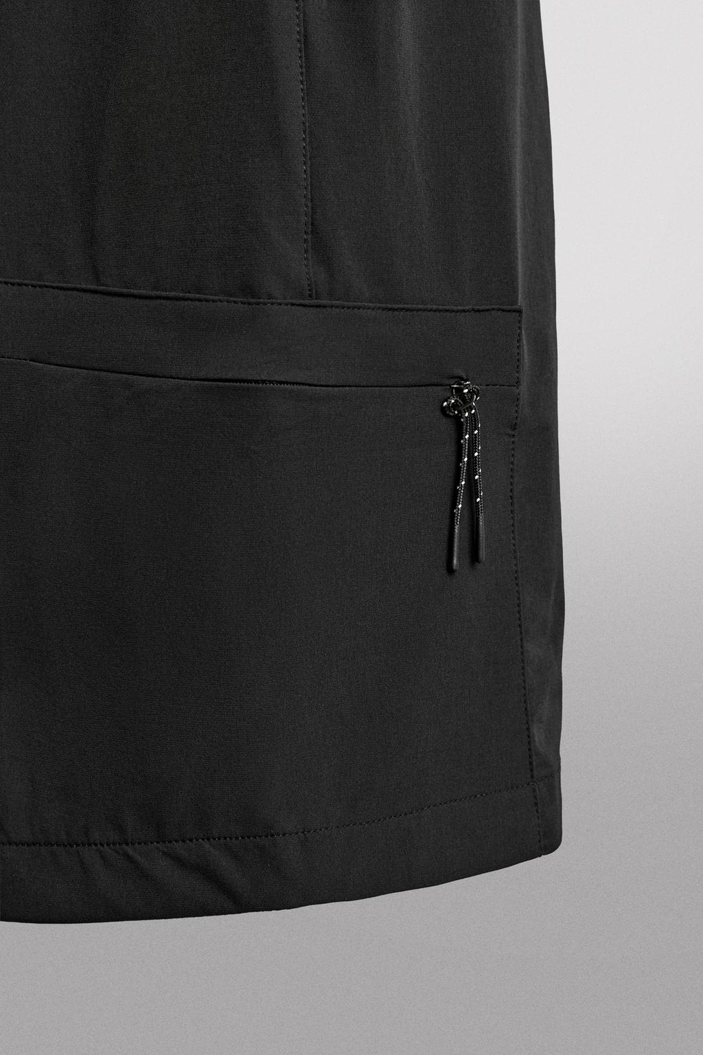 ШОРТЫ-КАРГО ИЗ ВЫСОКОТЕХНОЛОГИЧНОЙ ТКАНИ