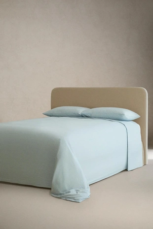 Простыня из хлопкового сатина с полосками (300 нитей)- Заказать в России