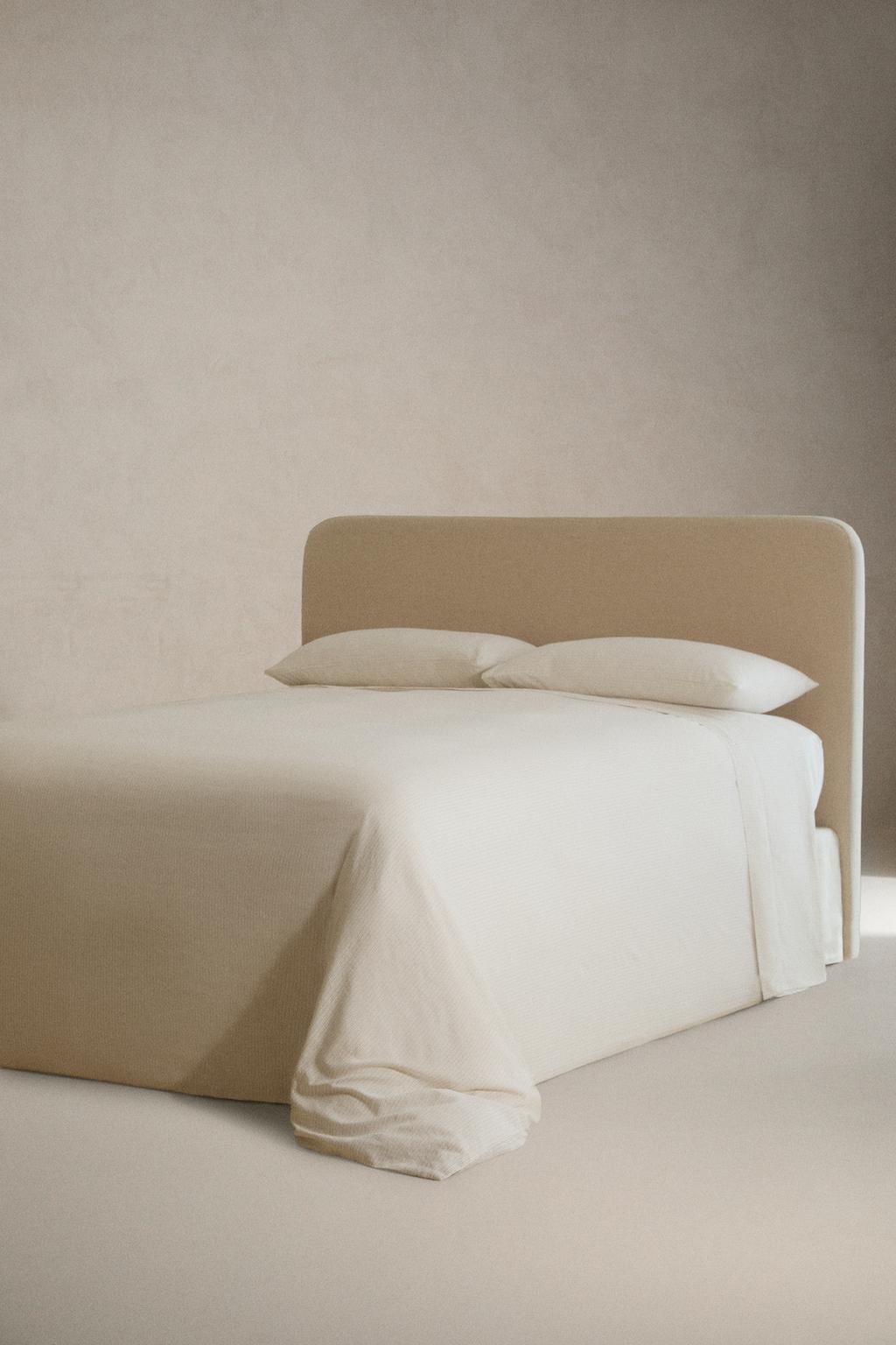 Простыня из хлопка с атласной отделкой в полоску (300 нитей)