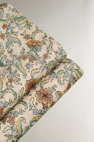 Простыня с набивным цветочным узором (300 нитей)- Заказать в России