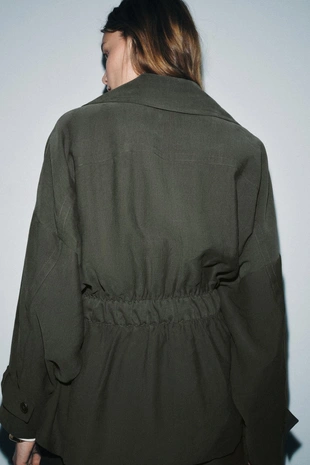 Короткий струящийся тренч — ZW COLLECTION- Заказать в России