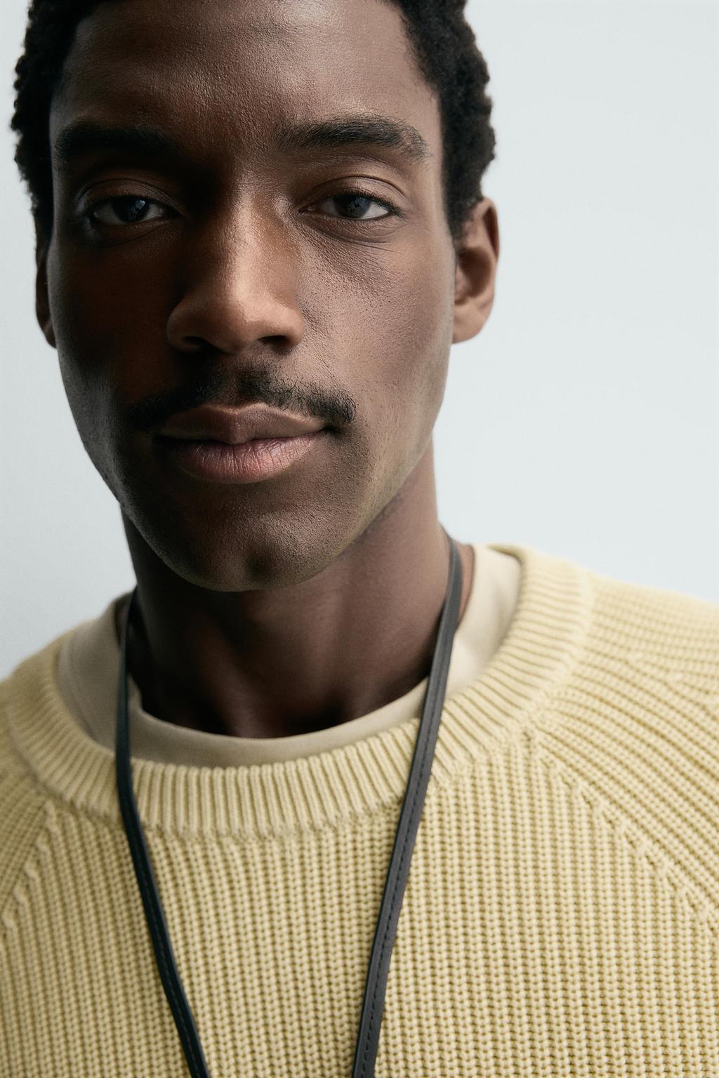 СВИТЕР ИЗ РЕЛЬЕФНОЙ ТКАНИ В РУБЧИК