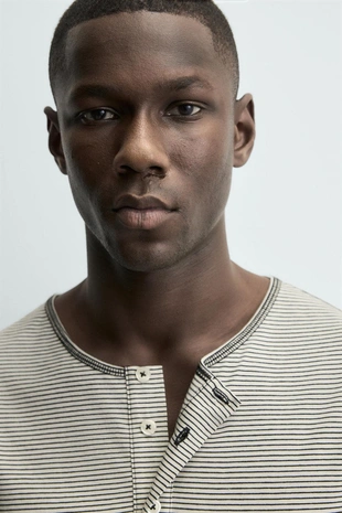 Футболка в полоску с круглым вырезом- Заказать в России