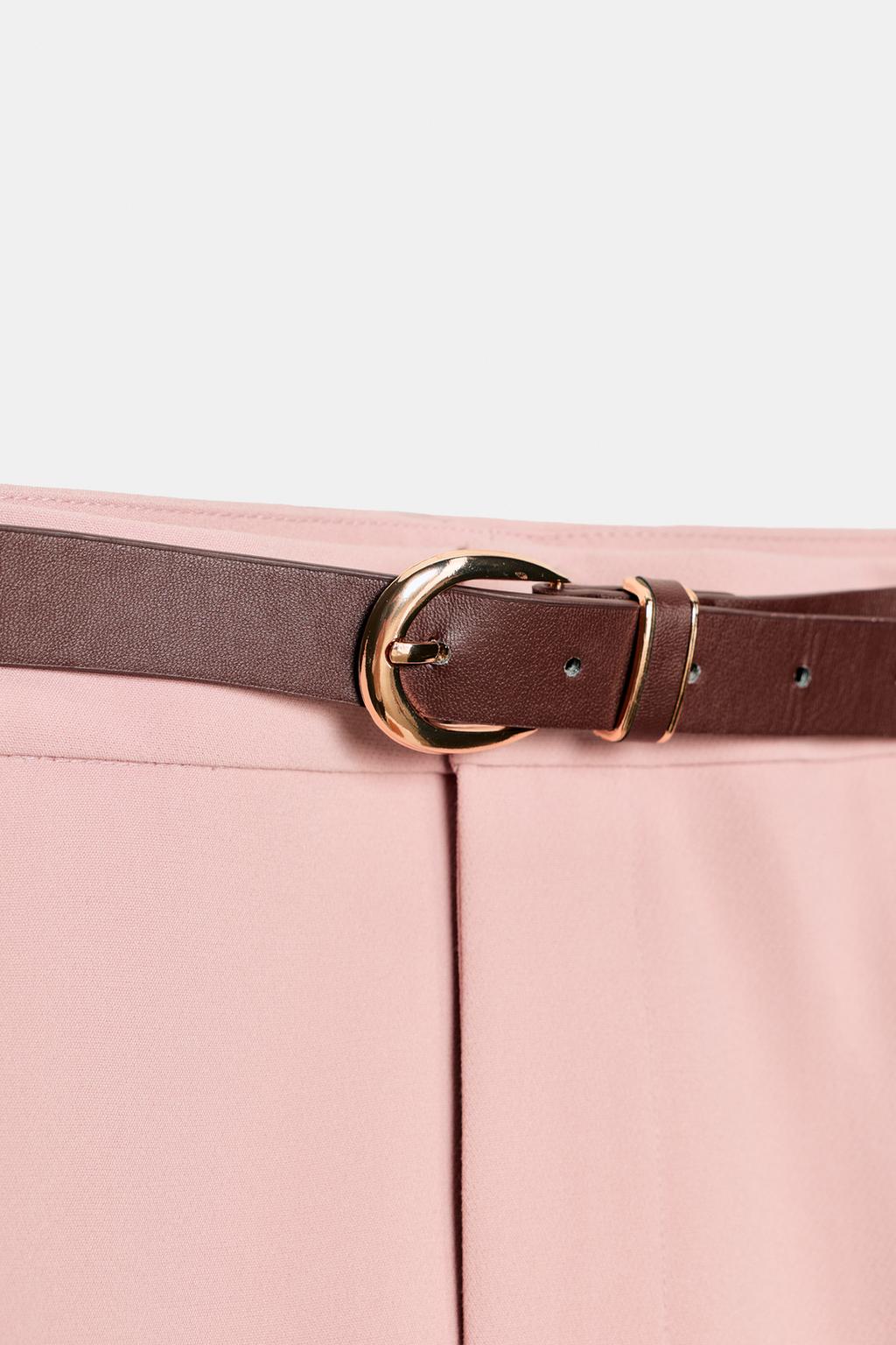 БРЮКИ С ЗАЩИПАМИ И РЕМНЕМ