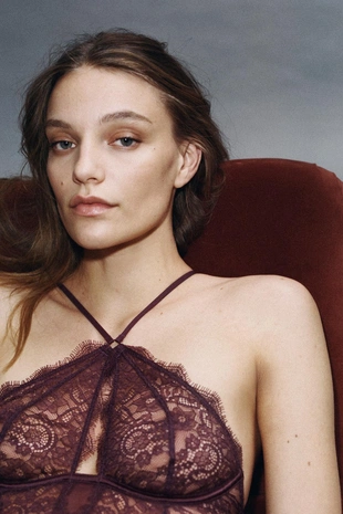 Кружевное боди халтер- Заказать в России