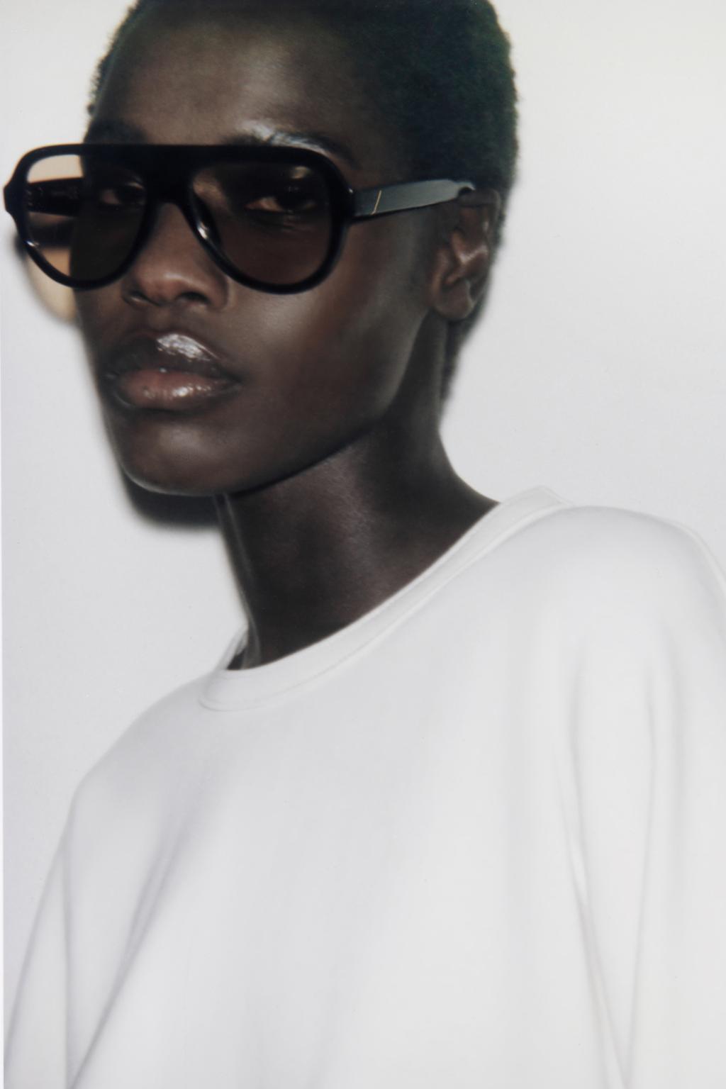 ФУТБОЛКА С РУКАВАМИ-КЕЙП