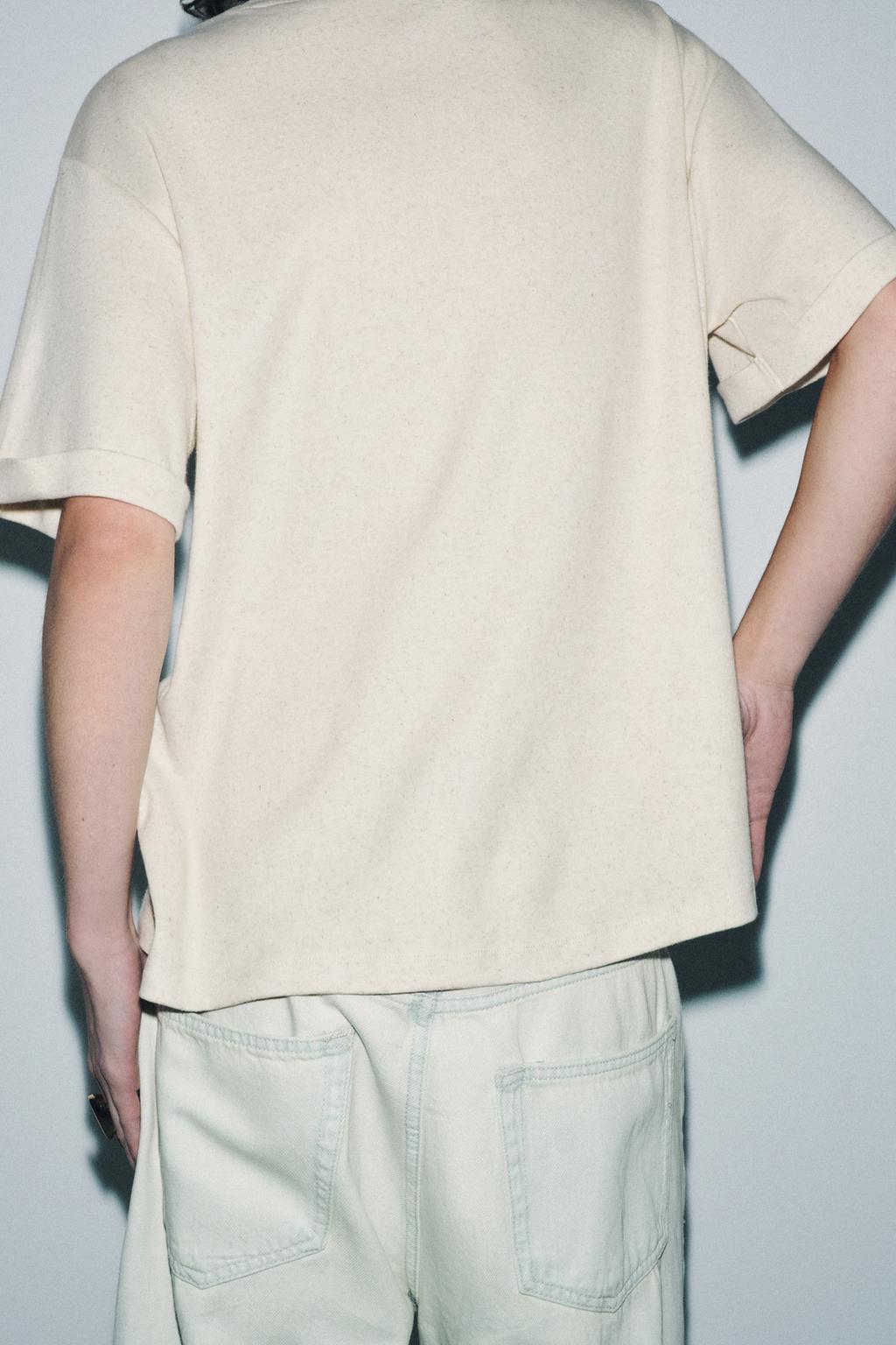 СВОБОДНАЯ ФУТБОЛКА С КОРОТКИМИ РУКАВАМИ