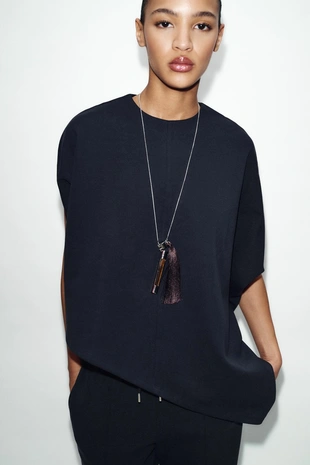 Накидка асимметричного кроя из интерлока- Заказать в России