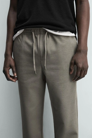 Брюки-джоггеры NON IRON комфортной посадки- Заказать в России