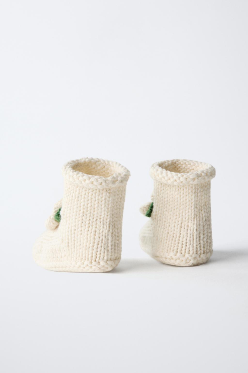 Вышитые ботиночки