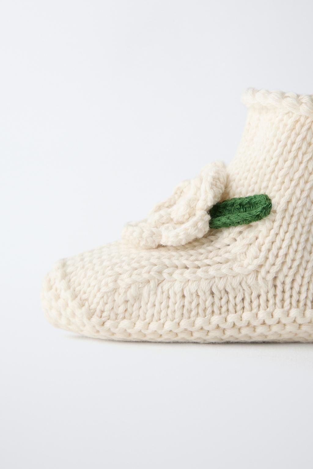 Вышитые ботиночки