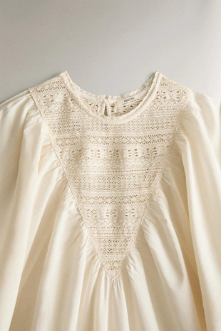 Ночная сорочка с кружевной отделкой на рукавах- Заказать в России