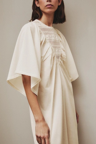 Ночная сорочка с кружевной отделкой на рукавах- Заказать в России