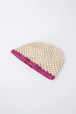 Шапка из трикотажа с контрастным краем- Заказать в России