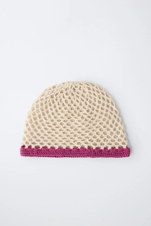 Шапка из трикотажа с контрастным краем- Заказать в России